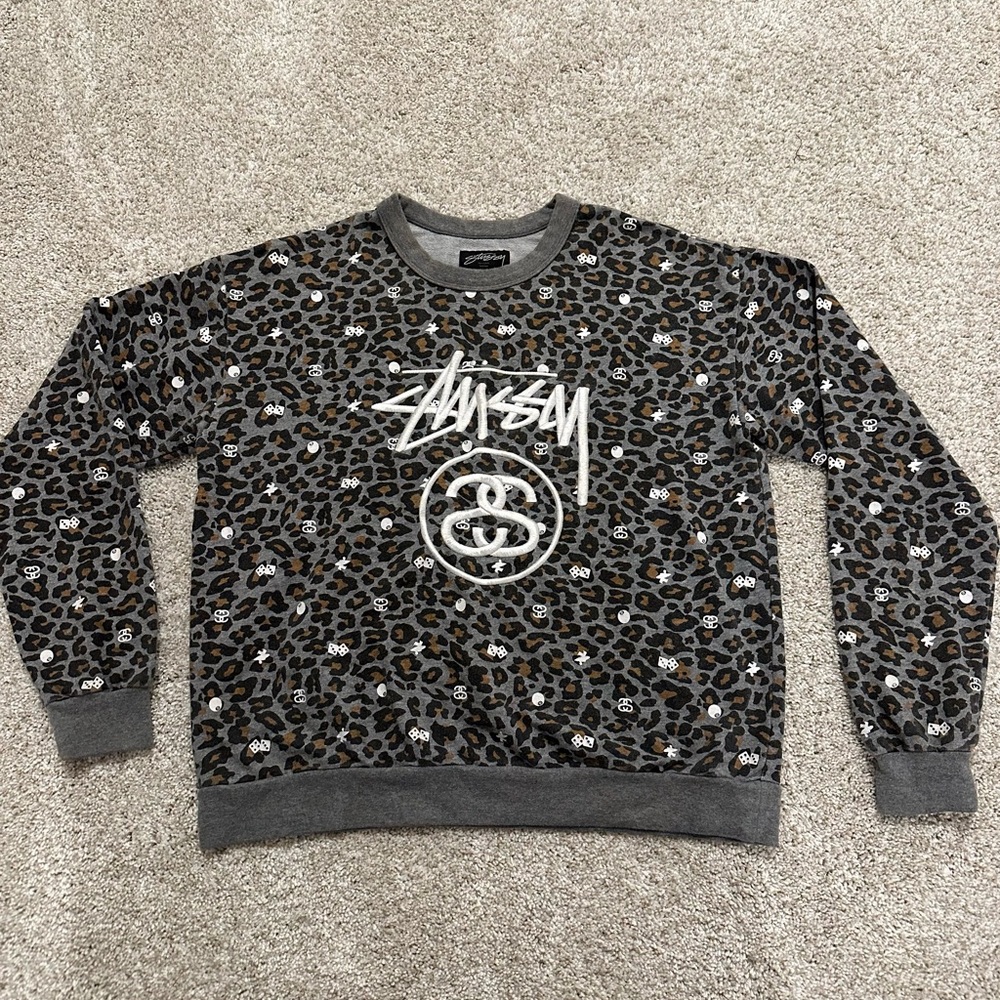 Women’s Stussy Safari Print Crewneck Sz M
